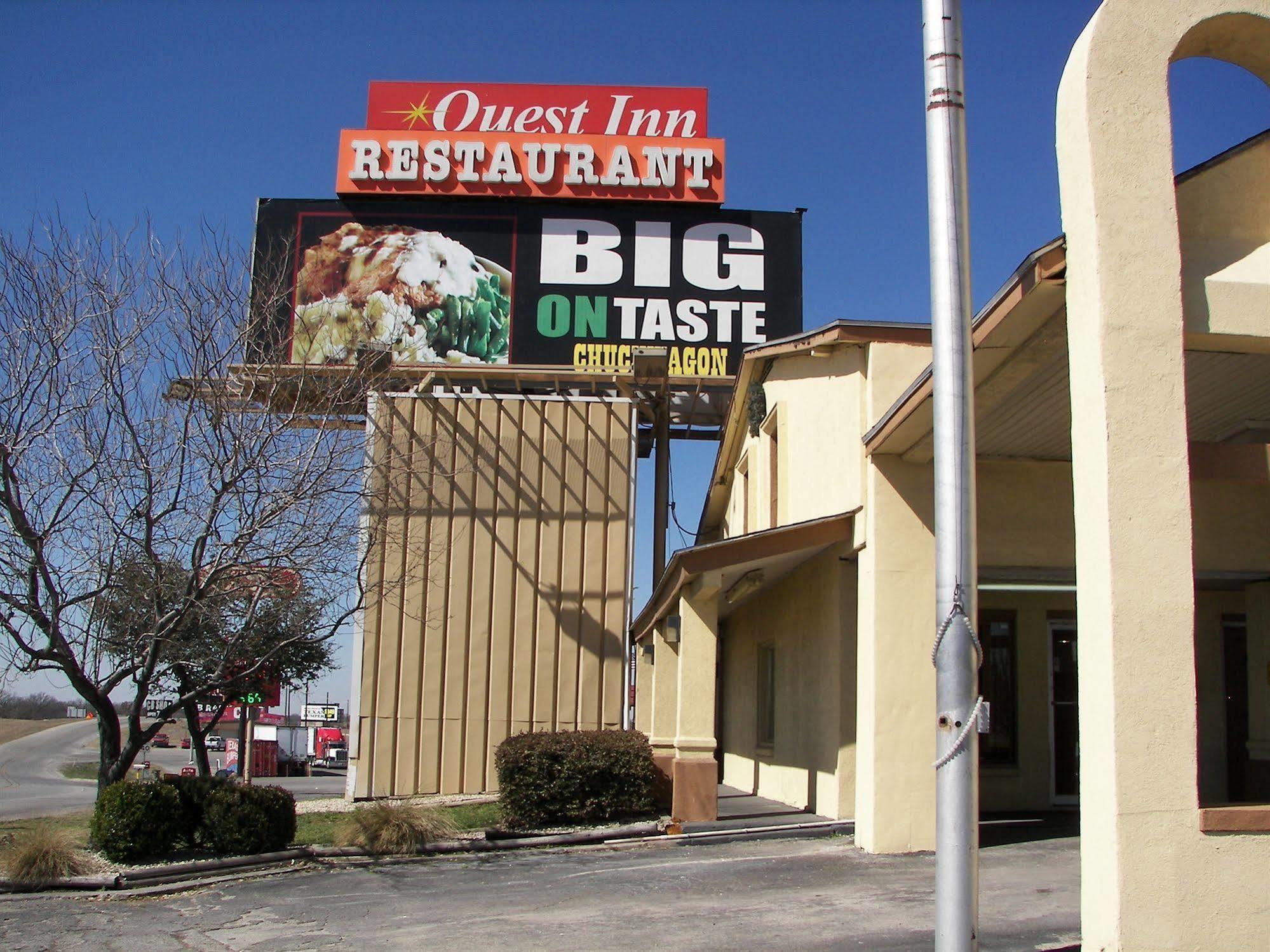 Quest Inn Weatherford Exterior photo